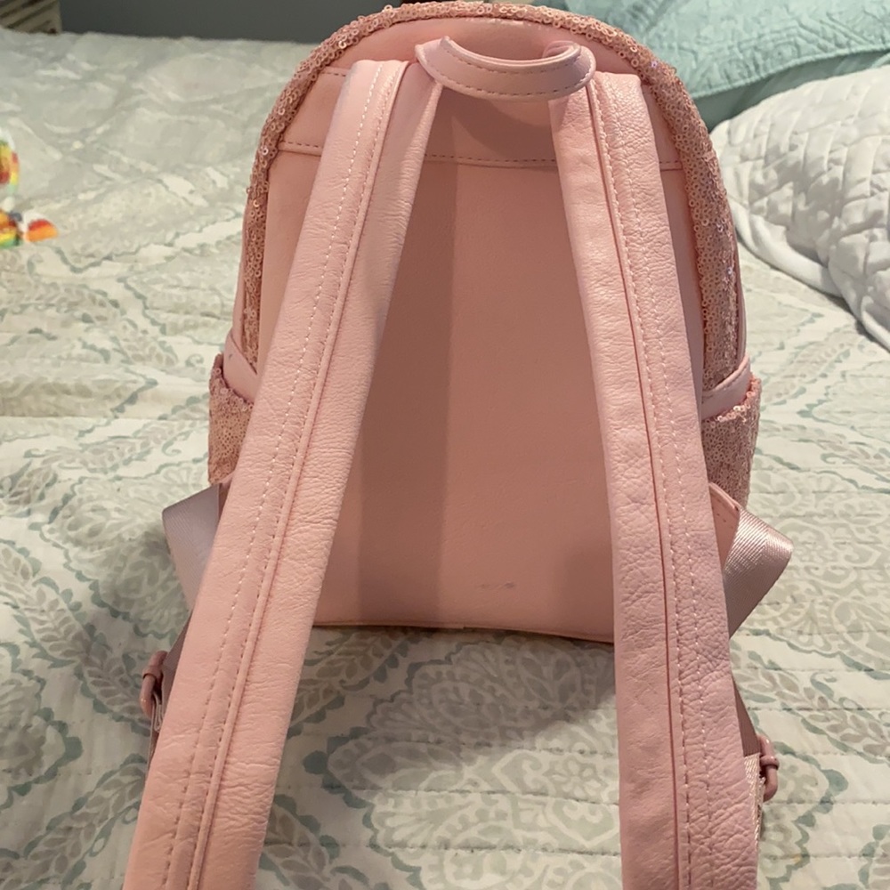 Backpack - Picture 2 of 3